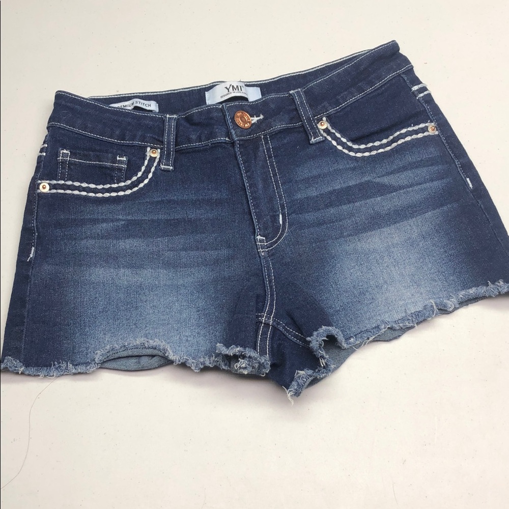 YMI PREMIUM STITCH FACTORY JEAN SHORTS W5/27 LIKE NEW ⭐️